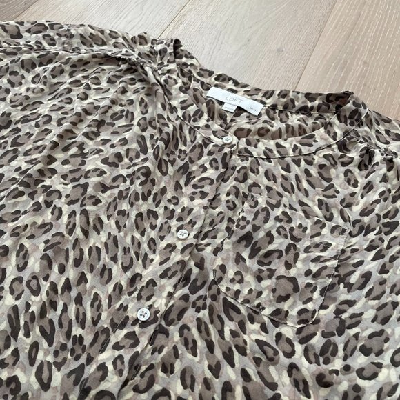 Loft Blouse Women Small Petite Brown Tan Animal Print Ann Taylor Leopard Shirt - Picture 4 of 14